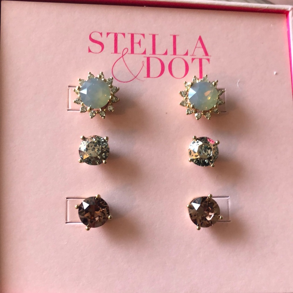 Stella & Dot Halo Sparkle Stud